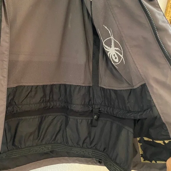 Spyder Team Venom XTL Ski Jacket Men's‎ Size Medium Gray Black Waterproof